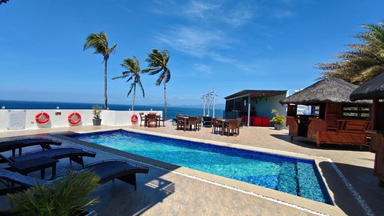 Av Suites Puerto Galera Exterior photo